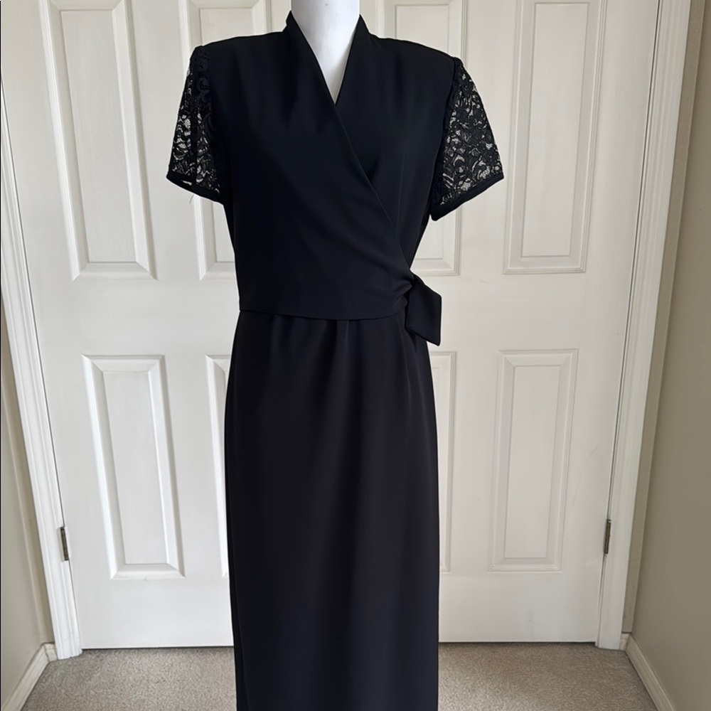 Virgo, lace sleeve dress, 8